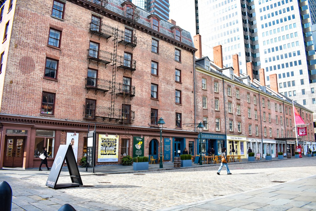 Seaport District - NYC - Lyssy in the City